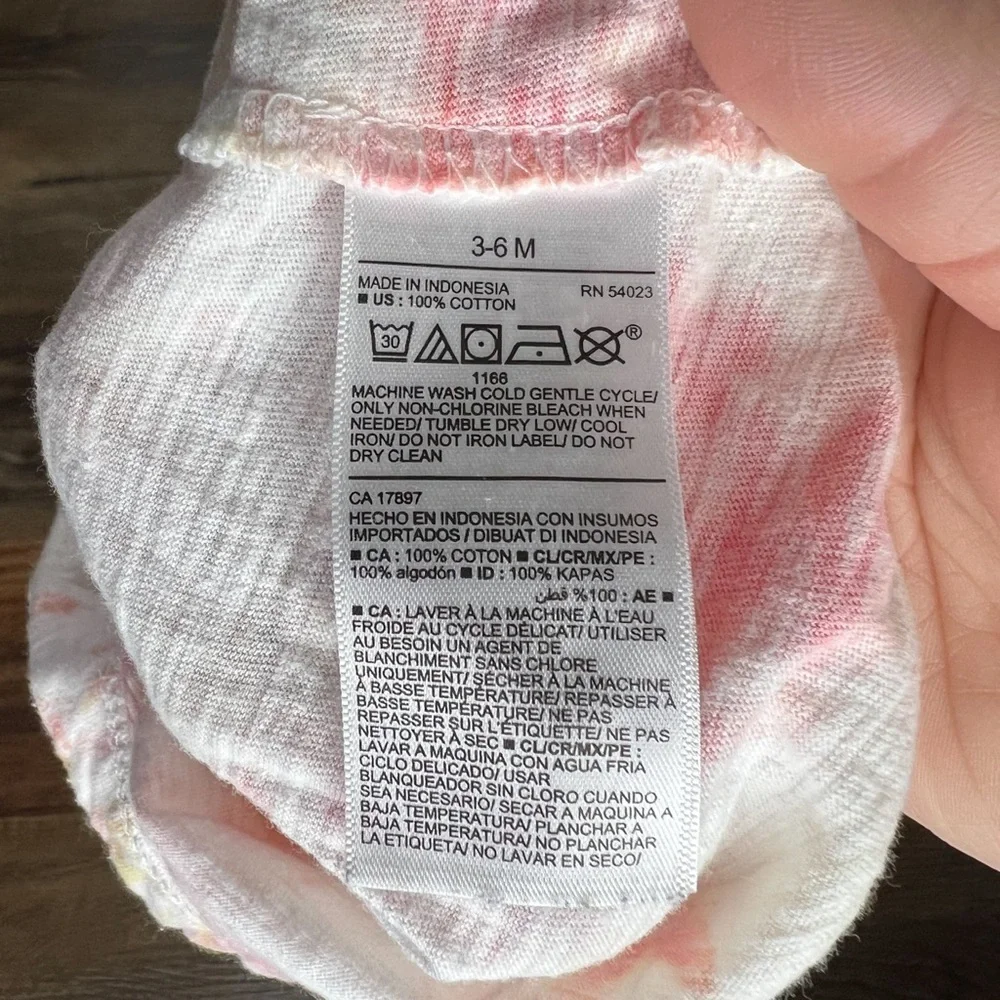 Old Navy Baby Girls Long Sleeve Ruffle Trim Tie Dye Bodysuit, Size 3-6M
